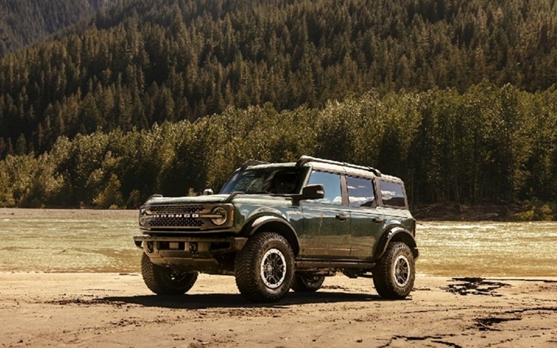 2025 Green Ford Bronco
